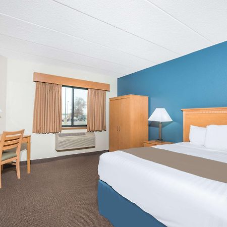 Days Inn & Suites By Wyndham Baxter Brainerd Area Екстер'єр фото