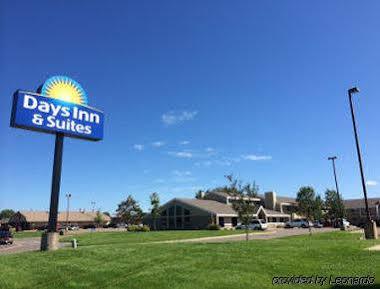 Days Inn & Suites By Wyndham Baxter Brainerd Area Екстер'єр фото