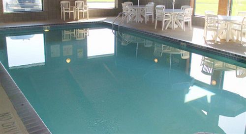 Days Inn & Suites By Wyndham Baxter Brainerd Area Екстер'єр фото